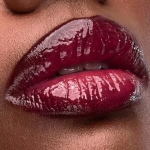 Patrick Ta    Major Volume Plumping Lip Gloss SHADE (Unavailable)